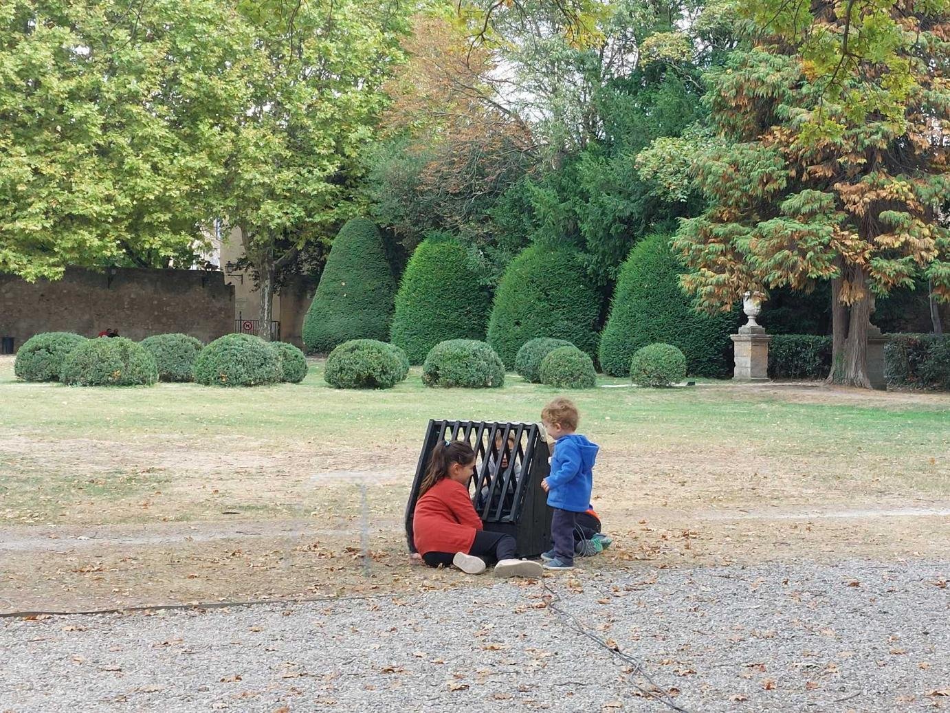 Children listening to a stream of Jeju Island, Jardins du Pavilion Vendôme, Aix-Marseille, France